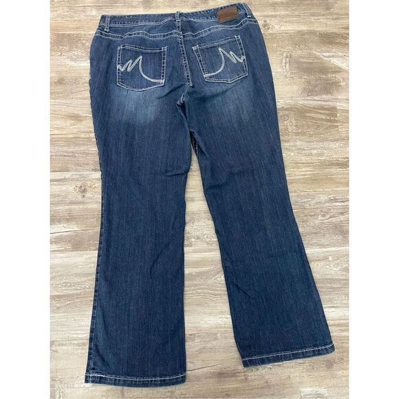 Maurice’s Bootcut Jeans Mid Rise Women’s Size 18 Short - Picture 4 of 6